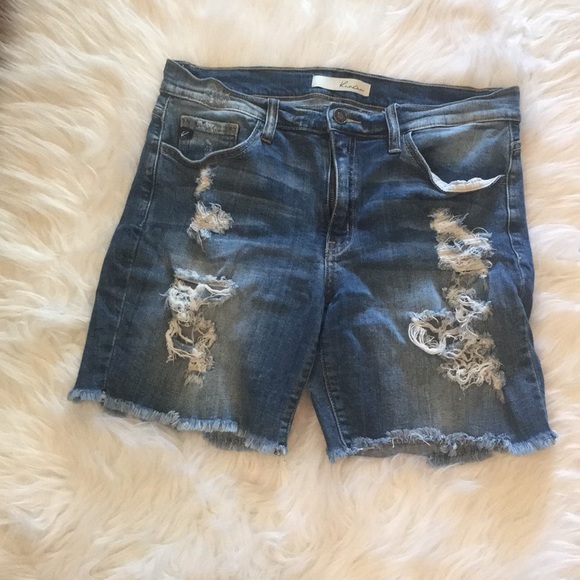 KanCan Raw Hem Distressed Shorts - Picture 2 of 11